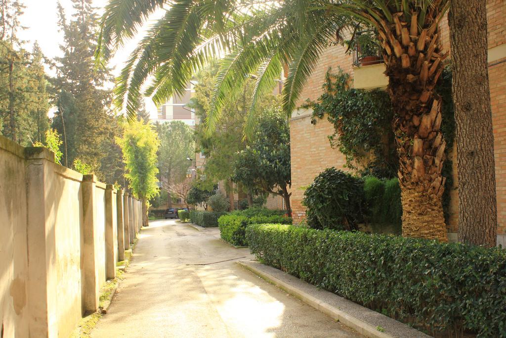 Il Giardino In Citta - Parcheggio Privato Gratuito * Foggia